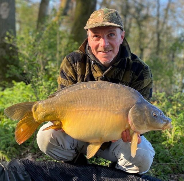 Some recent captures from the estate lake 👍😎 #el #arrowmeadowfishery #carpfishing