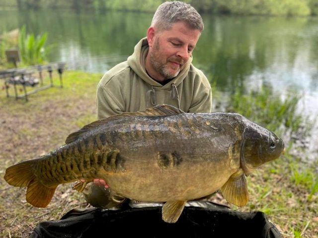 David Bush
No name
31lb 12oz
Willow

#wl #30