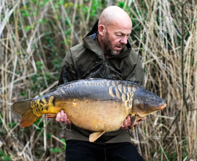 Simon AKA "The Wrong En " landed 6 fish over Broom but these two stood out ! First one a new 30 named "Choddy"😎 #vibing #30 #bp #syndicate #wellchilled