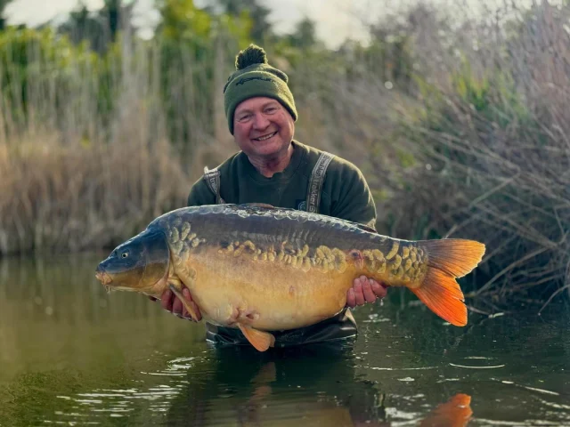 Rob Smith with Betty new lake record at Arrow meadow pools 38.8 and a new PB ! ❤️ #amp #arrowmeadowfishery #arrowmeadowpools