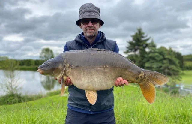 John with TWO 35lb mirrors on a day session up LS 😎 #30 #ls #syndicate #arrowmeadowfishery #carpfishingmidlands