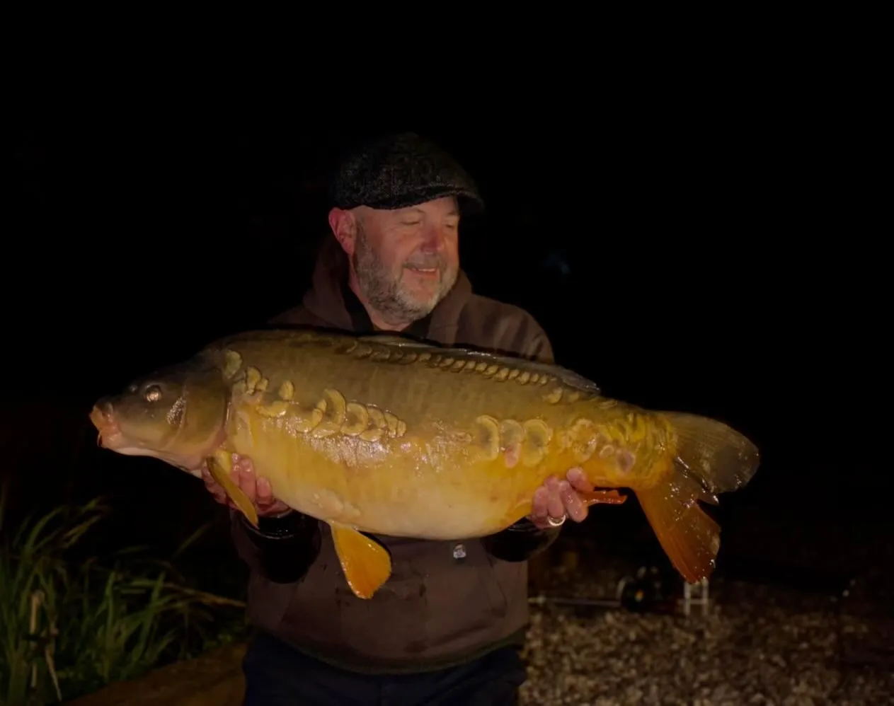 Big Leeds 33.7 @ Arrow Meadow Pools .. #30 #amp #arrowmeadowfishery #carpfishing #vscarp
